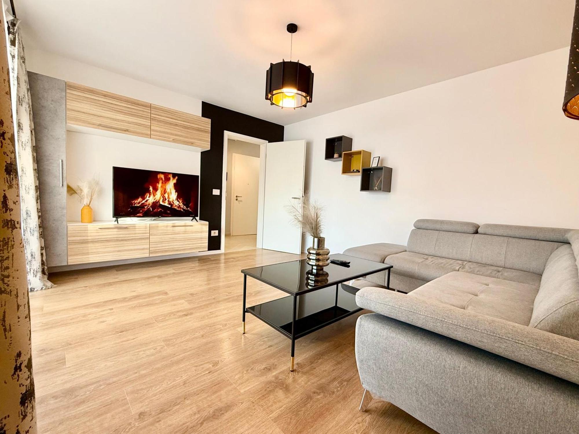 Kasper Coresi Mall - Rise Private Apartments & Suites Braşov Extérieur photo